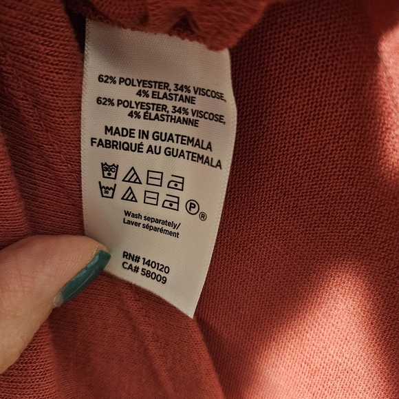 NWT Stella & Dot Asymmetrical top. Pink (M) - Picture 2 of 4